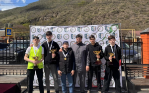 В Итум-Кали прошел Молодежный фестиваль здоровья «АХМАТ СИЛА!!!». В соревнованиях приняли участие сборные команды школьников района 9–11 классов, которые соревновались в различных спортивных дисциплинах. Победители были награждены кубками и медалями.

Мероприятие было организовано совместно с Министерством Чеченской Республики по физической культуре и спорту, Молодежным центром Чеченской Республики и Молодёжным общественно-патриотическим движением «Ахмат». Кроме того, фестиваль прошел в рамках Программы комплексного развития молодежной политики Чеченской Республики на 2025 год.