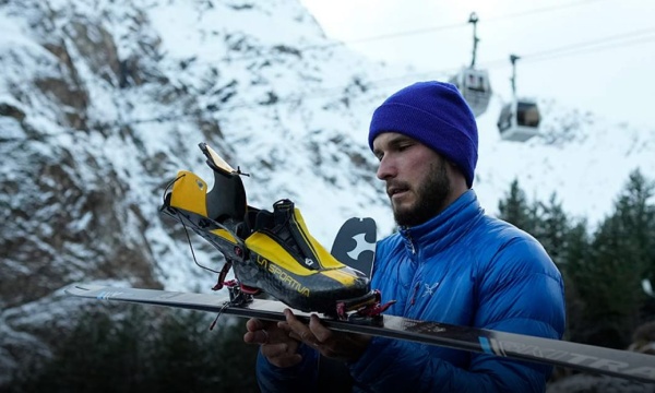 Первая медаль зимних Олимпийских игр 2026 в Италии — у ски-альпиниста Никиты Филиппова.

Он стал вторым в спринте — дисциплина, которая включает несколько этапов: часть подъёма наверх преодолевается на лыжах с камусами, часть — на ногах, когда лыжи надеваются за спину на рюкзак, потом — скоростной спуск вниз снова на лыжах. Всего гонка длится около 3,5 минут.

Примечательно, что первые сборы Никиты по ски-альпинизму (до этого он занимался также биатлоном и лыжными гонками) прошли именно на «Эльбрусе». Они стали подготовкой к юниорскому чемпионату мира и одновременно точкой невозврата: горы захватили так, что спортсмен решил полностью посвятить себя ски-альпинизму.