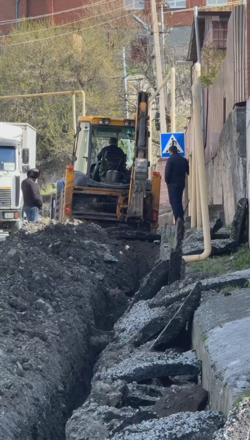 In the village of Jeyrakh, on the road from the mosque to the Olgetti-Armkhi fork, the length of which exceeds four thousand meters, preparations for laying a new asphalt surface have begun. 

Before the main stage of works, the laying of water pipe with a diameter of 110 mm, withstanding the pressure up to 16 atmospheres, has started. The process is carried out gradually, stage by stage, to minimize possible inconveniences for residents and tourists. 

After the completion of all activities, the quality of transportation will be significantly improved, and the village infrastructure will receive a long-awaited upgrade.
