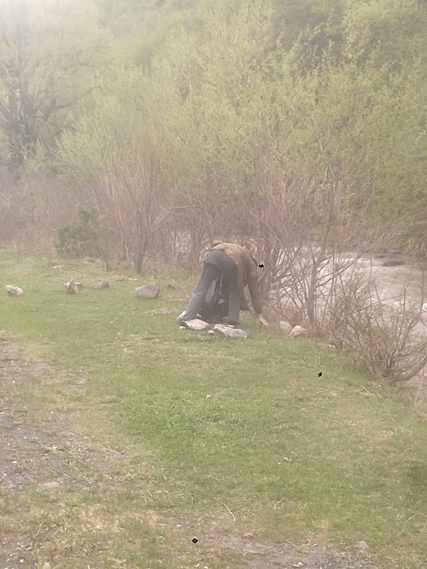 Джейрахский район стал местом воплощения благородной инициативы — акции «80 добрых дел», приуроченной ко Дню Победы. 

Во всех сельских поселениях были организованы мероприятия по поддержке нуждающихся семей с раздачей продуктовых наборов.  

Особое внимание было уделено экологическому состоянию района . 22–23 апреля состоялся масштабный субботник по очистке поймы реки Арамхи. Жители селений Джейрах, Ольгетти и Ляжги активно участвовали в уборке берегов, очищении водоемов от мусора и восстановлении природной красоты местности.

Кроме того, для учеников младших классов была устроена незабываемая праздничная программа. Инвестор Алаудин Парчиев организовал праздник в кафе Ц1ей-Лоам, собрав около восьмидесяти ребятишек. Для юных гостей подготовили вкусные угощения, веселые игры и яркие сюрпризы. 