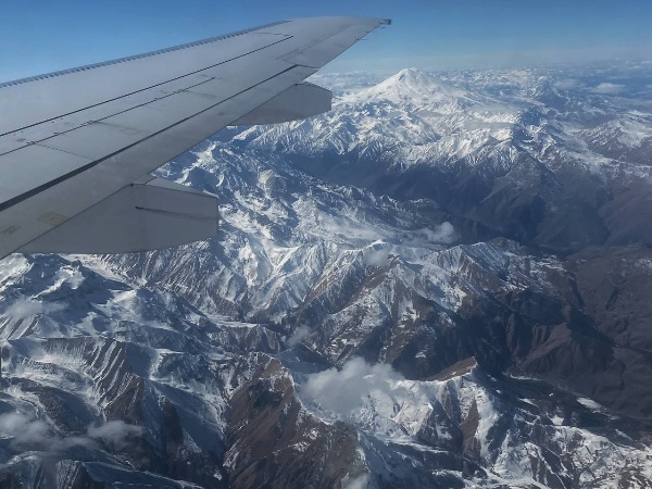 Под крылом самолета проплывает пятая сотня километров Армагеддона.

Участки вдоль Безенгийской стены и выход в Баксанскую долину к Эльбрусу.

Летом, эти перевалы и долины пройдут те, кто может позволить себе разрешить пробежать 1000 (тысячу!) километров в горах Кавказа…

Фото от 24.02.26