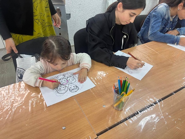 С 1 по 4 июля в Доме культуры с.п. Ляжги проходил Конкурс детских рисунков «Семейный портрет» ко Дню семьи, любви и верности.