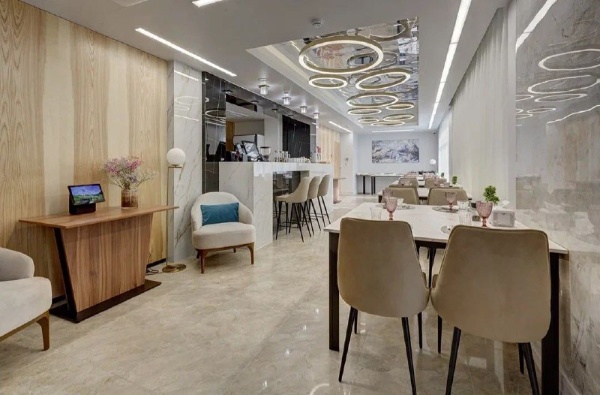 Свежие фотографии открывшегося в конце прошлого года по проекту "АСМ Групп" нового Smart отеля в центре столицы Республики Ингушетия - городе Магас.