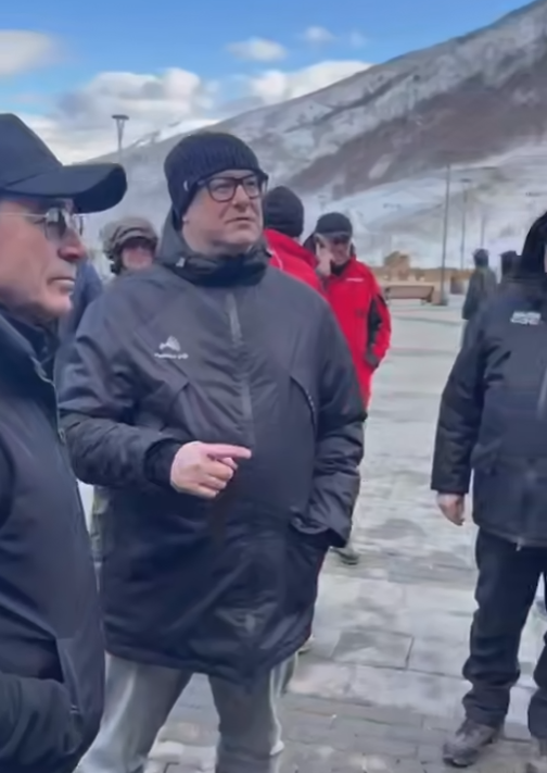 Генеральный директор Кавказ.РФ Андрей Юмшанов посетил курорт «Мамисон» в Северной Осетии.

Вместе с профильным заместителем Хисой Беккаевым  он обсудил с коллективом курорта подготовку к сезону, формирование трасс для катания, принял доклады строителей про пусконаладку системы оснежения.

Кроме этого, Андрей Юмшанов осмотрел проекты резидентов — кафе, ресторан, прокат, магазин, мини-отель в сервисном центре.