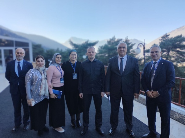 «Территория» на межрегиональной научно-практической конференции "Национально-государственные образования в России: история и современность".

В рамках конференции состоялись рабочие встречи, где обсуждались вопросы комплексного развития территорий и использования новых технологий, цифровизация в сферах туризма и безопасности людей.

В работе конференции приняли участие: Глава Республики Ингушетия, депутаты Народного собрания РИ, члены Правительства РИ, представители научных учреждений РАН, вузов и научных центров Москвы, Санкт-Петербурга, Волгограда, Грозного, Ессентуков, Краснодара, Карачаевска, Нальчика, Махачкалы, Майкопа, Ростова-на-Дону, Ставрополя, Черкесска, Элисты, Магаса и других городов России.

Конференция была организована Правительством Республики Ингушетия, Министерством образования и науки Республики Ингушетия, Министерством культуры Республики Ингушетия, Ингушским государственным университетом,  Государственной архивной службой Республики Ингушетия, ГКУ Джейрахско-Ассинским музеем заповедником и Ингушским научно-исследовательским институтом гуманитарных наук им. Ч. Э. Ахриева. 

Конференция прошла на территории  Национального курорта «Армхи».