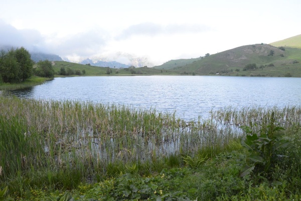 Экспедиция до высокогорного озера Галанчож в Чеченской Республике.

Проводились работы по цифровизации отдельных участков маршрутов Большой Кавказской тропы, актуализация на местности, выявление зон повышенной опасности. 

Для формирования цифровых паспортов сделаны замеры более 30 объектов культурного наследия, в том числе наскального типа и ранних захоронений. 

На сухих участках БКТ проводилось выявление источников питьевой воды.

Все работы на Большой Кавказской Тропе проводятся по согласованному плану Министерства по туризму Чеченской Республики и администрации Аргунского музея-заповедника.

Все цифровые паспорта объектов будут доступны в системе Территория для широкого пользования.