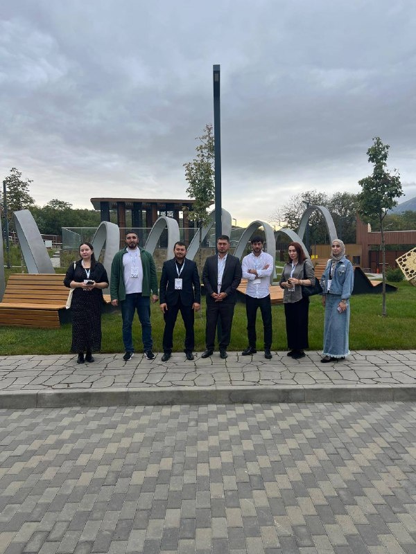 Окружной семинар-совещание для специалистов по работе с молодежью Северо-Кавказского федерального округа   по профилактике негативных социальных явлений.

Семинар-совещание  направлен на улучшение качества межведомственного и межрегионального взаимодействия. В этом году он проходит с 17 -20 сентября в центр знаний «Машук», г. Пятигорск.

В нем принимает участие делегация от Республики Ингушетии из числа которых  является заместитель главы администрации Джейрахского района Евкуров Джамалей.

Участники обмениваются  практиками профилактической деятельности и обсуждают вопросы безопасности молодежи.