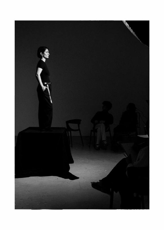 On February 21st, a life sketching workshop will be held at Mamison as part of the "Slow Life Workshop." It will be held in the resort's future gallery and will be led by Sergey Mikhitarov, a photographer and artist from Pyatigorsk.

Participants will learn to work with a model, capturing character and movement. The goal will be to create a quick drawing—without excessive perfectionism, but with attention to detail.