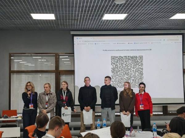 ПГУ продолжает активно развивать предпринимательские компетенции среди студентов по всей России.

Тренинги начались в сентябре, и вот уже два месяца наши опытные тренеры Бизнес-школы делятся ценнейшим опытом и погружают участников в мир технологического предпринимательства.

Участники получили:

Доступ к уникальному опыту успешных инновационных предпринимателей;

Возможность оценить свои навыки, способности и раскрыть личностный потенциал;

Развитие комплексных компетенций в области инновационного бизнеса;

Заряд энергии и вдохновение для позитивных изменений в жизни!

Тренинги реализуются в рамках Платформы университетского технологического предпринимательства, оператором тренингов является МФТИ.