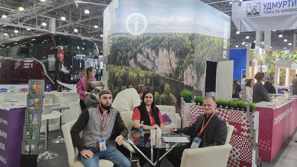 Свердловская область. Плодотворная встреча, высокая степень взаимопонимания и заинтересованности развивать сотрудничество по разным направлениям. 

Территория на Урале уже в 2025 году.

Приглашаем обязательно  посетить стенд Свердловской области.