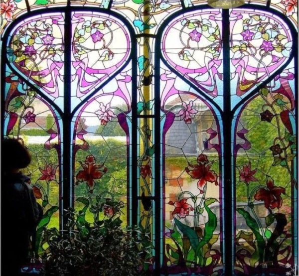 19-21 мая в Реставрационно-хранительском центре "Старая деревня" Государственного Эрмитажа состоится конференция "Витражи: история, реставрация, изучение, исследования".

Программа предусматривает:
- научные исследования с целью изучения памятника. Проблемы атрибуции витража,
- предреставрационные технологические исследования в области консервации и реставрации витражей,
- опыт и методы реставрации и восстановления витражей, находящихся вне музейных собраний,
- проблемы и особенности экспонирования витражей,
- практика применения современных реставрационных материалов, традиционные технологии и проблемы повторной реставрации витража,
- волонтерское движение по сохранению витражей вне музейных собраний.