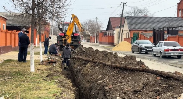 In Sunzha, the water pipe on Chanieva Street is being replaced.

The modernization of utility networks continues in the city. Work is currently underway on S.Sh. Chanieva Street.

What is being done: 400 meters of old pipes are being replaced with modern and reliable ones.

Timeline: the work is scheduled to be completed within a week.

In total, in 2025, water pipes on 12 streets with a total length of more than 4 km were repaired in Sunzha.
