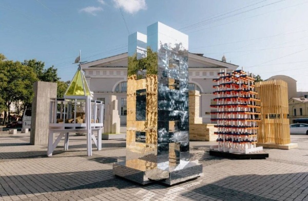 С 24 октября по 02 ноября в Центральном выставочном зале "Манеж" в Петербурге пройдет фестиваль "Архитектон MMXXV" - событие объединяющее архитекторов, урбанистов, девелоперов, дизайнеров и всех, кто интересуется архитектурой. В программе - одноименная премия, выставки, дискуссии, лекции и экскурсии.