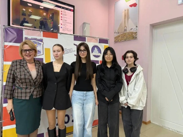 Итоговый демо-день акселерационной программы «ИнТехПолигон»!

Завершились три насыщенных месяца интенсивной командной работы. 

Сегодня состоялась итоговая презентация проектов. После напряжённой подготовки команды представили свои инновационные решения представителям инвестиционного сообщества, экспертам и партнёрам программы.

Подведены итоги победителей:
1 место – ИТП 704: Event-платформа с рекомендательной системой на основе ИИ;
2 место – ИТП 404.2: «РискНова» – интеллектуальная платформа мониторинга и прогнозирования коррупционных рисков;
3 место – ИТП 605: FocusArt AI: Онлайн-центр для детей с СДВГ. 

Поздравляем победителей и всех участников с успешным завершением программы! Желаем дальнейших успехов и реализации новых амбициозных идей!