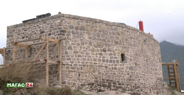 В Тумги завершена реставрация 8-ми объектов культурного наследия. Ранее, в ходе проведенных комплексных научных исследований, специалистами "АСМГрупп" были выявлены конструкции каменных оснований жилых башен, также три древних склепа с антропологическими артефактами. 

Работы по восстановлению памятников истории продолжаются, они коснутся 34-х объектов комплекса. 