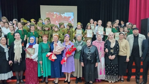 04.05.2024 г. Республиканский фестиваль патриотической песни «Нас песня к Победе вела» состоялся в Ингушетии. Он уже давно стал ярким событием в культурной жизни региона, которое ежегодно проходит под эгидой Министерства культуры и Дома народного творчества Ингушетии им. заслуженной артистки России К.А. Евлоевой.

Фестиваль пропагандирует лучшие образцы военно-патриотической песни, отражающие героический подвиг защитников Отечества, и направлен на сохранение духовно-нравственных, гражданско-патриотических ценностей молодежи, воспитание у подрастающего поколения уважительного отношения к истории народа. Участие в фестивале приняла воспитанница Дома Культуры с.п. Ляжги Хутиева Амина Амерхановна со стихотворением Степана Кадашника"Ветер войны".