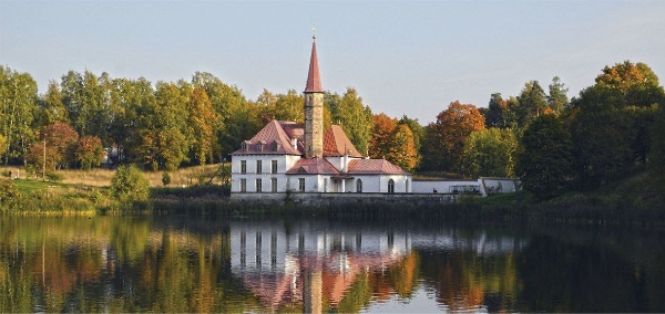 В рамках VII Всероссийского фестиваля "Архитектурное наследие", который пройдет в Тюмени 13-15 июня, на конкурсе "Лучший проект сохранения объекта культурного наследия", "АСМ Групп" представит Проект реставрации и приспособления объекта культурного наследия федерального значения "Приоратский парк" в Гатчине.

Регулярный Приоратский парк по проекту садового мастера Д.Гекета создан в самом конце XVIII века. С середины XIX века парк приобрел пейзажный вид.

Проектом предусмотрена реставрация парка с воссозданием дорожно-тропиночной сети и малых архитектурных форм на период правления императора Николая II. Кроме того, проектом предусмотрено создание двух концертных площадок в виде открытых амфитеатров на 500 и 1700 мест.

Остальные проекты от "АСМ Групп" готовящиеся на самый известный и престижный конкурс по реставрации, будут представлены позже.