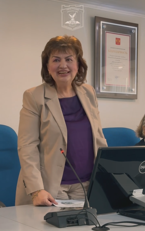 В ПГУ проходит VIII Всероссийская конференция школьников и студентов, посвящённая вопросам здоровья природы и человека! 

Это событие объединяет юных исследователей, студентов и учёных из разных регионов России – от Северного Кавказа до Северо-Запада. Участники обсуждают сохранение биоразнообразия, экопросвещение и развитие экологического сознания молодёжи.

На пленарных заседаниях выступают ведущие специалисты, делясь опытом и вдохновением на новые открытия․