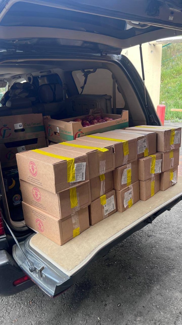 6 августа 2025 года детский лагерь «Эрзи» стал местом праздника, организованного по инициативе главы Джейрахского муниципального района Ахмеда Льянова.

Более 400 детей получили щедрые подарки: свежие фрукты и 450 порций ароматного мороженого.

Этот праздник станет ярким воспоминанием для каждого ребёнка.