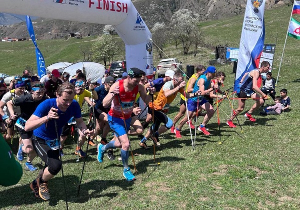 На склонах Бейни  Джейрахского района стартовал Чемпионат Республики Ингушетия по скайранингу (забег на Столовую гору). 

Заявленная дистанция забега от сельского поселения Бейни до Храма Мято Сели (4,3 км).