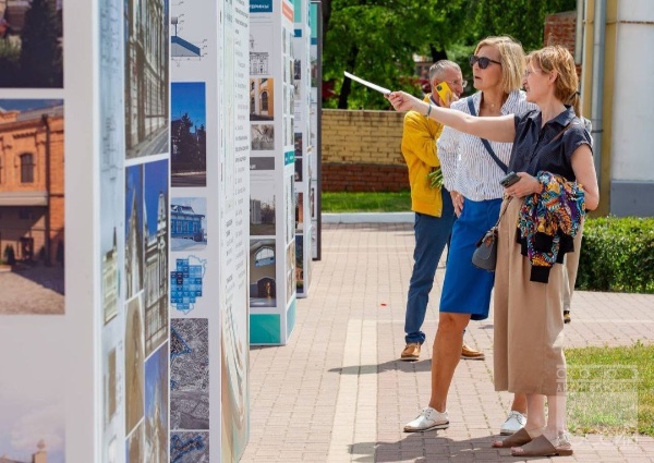 В самом разгаре VIII Всероссийский фестиваль "Архитектурное наследие. 2025", проходящий в эти дни в Рязани.