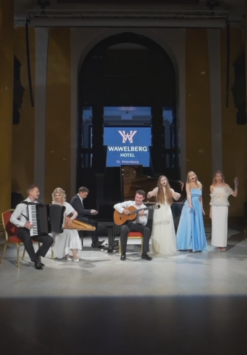 Только 27 сентября на один вечер резиденты Wawelberg Hall соберутся на одной сцене, чтобы исполнить произведения композиторов разных времен. В этот вечер фортепиано, гитара, гусли, аккордеон и вокал соединятся в одну мелодию. Зрители станут свидетелями того, как на их глазах рождается живое и гармоничное музыкальное взаимодействие.

Проект отеля WAWELBERG от "АСМ Групп" удостоен многочисленных международных и национальных наград.