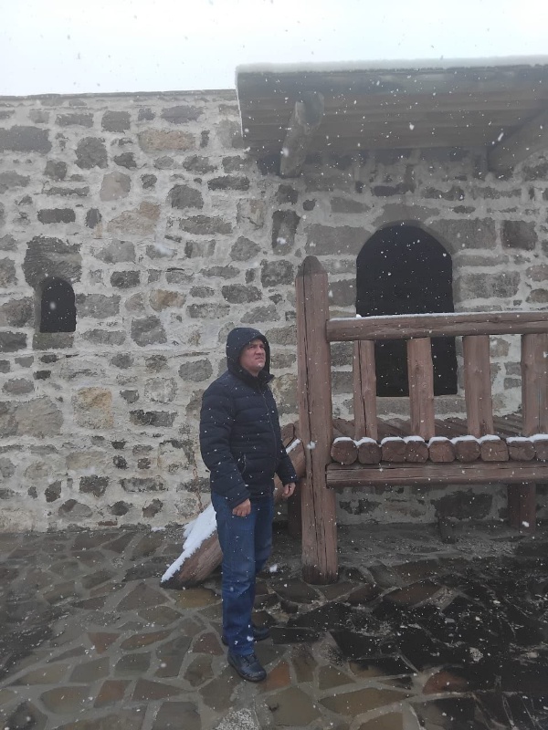 И.о. директора Джейрасхко-Ассинского музея-заповедника Сампиевым А.А., в рамках плана работы, была совершена инспекционная поездка к башенным комплексам Духьаргишт и Хьарпе. 

Башенный комплекс Духьаргишт расположен в нижней части Джейраховского ущелья на южном склоне горного массива Маьт-Лоам.               

В 2019 г. на комплексе проведены ремонтно - реставрационные и восстановительные работы.

Хьарпе расположен в полукилометре восточнее Духьаргишт у подножия Столовой горы, в нём восстановлено 5 ОКН. 