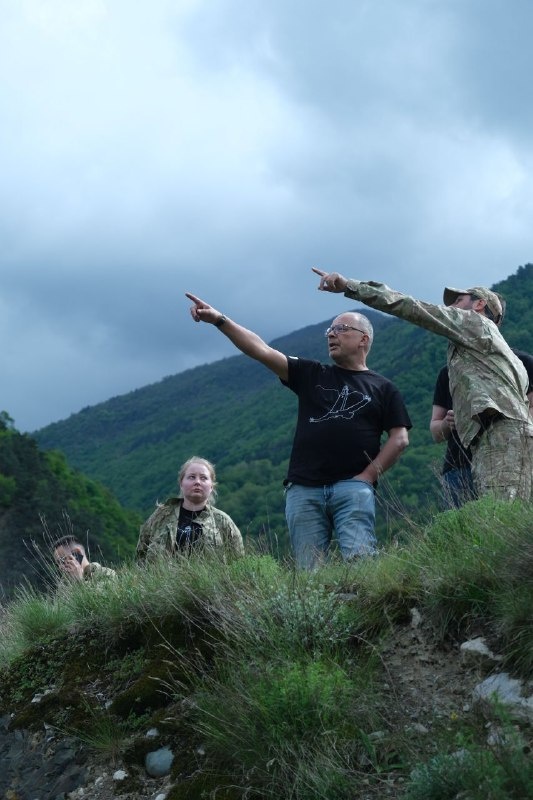 Полным ходом идут реставрационные работы на башенном комплексе "Эбан" в горной Ингушетии. Подрядчик - "МК Рест-Строй" по проекту "АСМ Групп". На сегодняшний день в работе усиление скал и реставрация двух жилых башен.

Партнеры проекта - Благотворительные фонды "САФМАР" и "Возрождение".