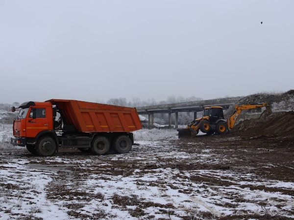 В Назрановском районе ликвидирована несанкционированная свалка в рамках Года экологии.

Совместно администрации Назрановского района и администрации сельского поселения Экажево проведена экологическая акция.

Местом стала береговая зона реки Сунжа в с.п. Экажево — свалка полностью ликвидирована.

Мусор вывезен с помощью спецтехники; проведена санитарная очистка прилегающей к реке территории. 

Важно отметить, что 2026 год является Годом экологии. 

Администрация Назрановского района призывает жителей бережнее относиться к природе и не допускать загрязнений общественных территорий.