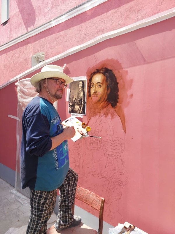 Сегодня день рождения первого императора Всероссийского Петра Алексеевича Романова.

"АСМ Групп" имеет прямое отношение ко многим зданиям, где жил и бывал император:

Зимний дворец Петра на Дворцовой набережной, Меншиковский дворец на Университетской набережной, Константиновский дворец в Стрельне, Меншиковский дворец в Ораниенбауме, Старый Гостиный двор на Тифлисской улице, и многие другие исторические здания Петербурга, где были разработаны проекты реставрации нашей компанией.