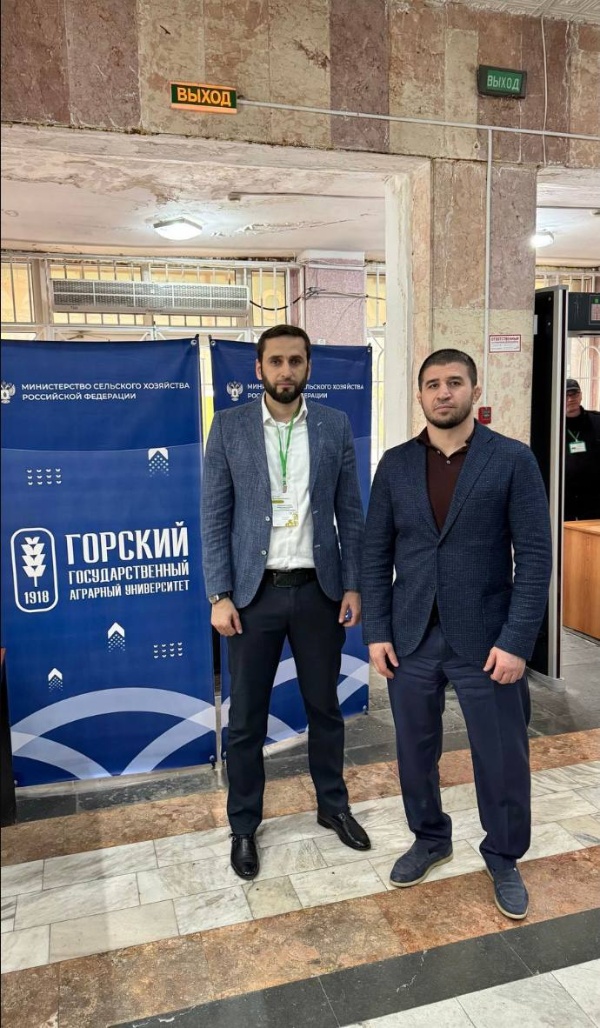 Глава администрации с.п. Джейрах Ваха Льянов принимает участие в семинар-совещании «Развитие сельских агломераций в рамках реализации национальных целей Российской Федерации», который проходит в г. Владикавказ.