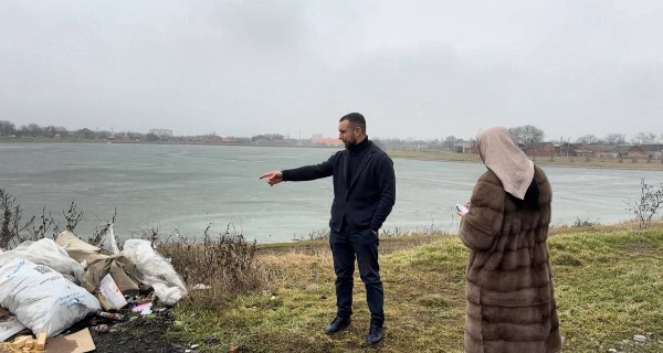 Сотрудниками администрации г. Сунжа проведён плановый обход территорий. 

Проверены объекты, на которые поступили жалобы о нарушении Правил благоустройства.

По итогам рейда:
Нарушения выявлены и зафиксированы. 

Ответственным лицам выданы предписания с чёткими сроками устранения.

В отношении злостных нарушителей, систематически игнорирующих правила, будут применены меры административного воздействия в полном соответствии с законом.