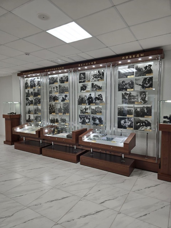 Историки "АСМ Групп" продолжают кропотливую работу в архивах России по выявлению и копированию информации по истории башенных комплексов Ингушетии. Сегодня Российский государственный архив кинофотодокументов в Москве предоставил уникальные фотоматериалы, которые войдут в Единую электронную базу, создаваемую "АСМ Групп" при поддержке Благотворительных фондов "САФМАР" и "Возрождение".