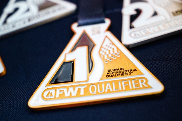 Итоги Freeride World Tour Qualifier 3* на «Эльбрусе».

Призерами стали участники, тренирующихся на «Эльбрусе» как домашнем курорте:

1 место: Канамат Эльканов,  
1 место: София Вукович, 
3 место: Кайсын Узденов, 
3 место: Диана Жапуева.