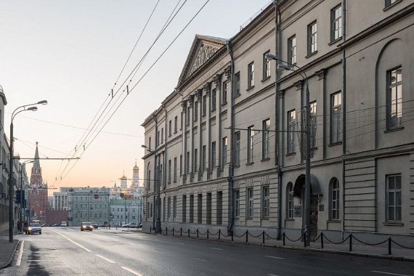 В рамках масштабной и столь необходимой программы по выявлению сведений по истории и материальной культуре Ингушетии, историки "АСМ Групп", по инициативе Благотворительных фондов "САФМАР" и "Возрождение", продолжают активную работу в различных городах и регионах России и зарубежья. В настоящее время ведется интенсивная работа в музеях и архивах Москвы и Московской области. 

Государственный исторический музей, Институт археологии Российской Академии наук, Музей архитектуры им. Щусева, Институт искусствознания Российской Академии наук, Российский военно-исторический архив - это лишь короткий список учреждений, в чьих фондах содержатся крупицы драгоценной информации, способной пролить свет на историю Ингушетии. 

В тесном сотрудничестве с ведущими академическими и культурными институциями, "АСМ Групп" продолжает исследовательскую работу по возвращению истории.
