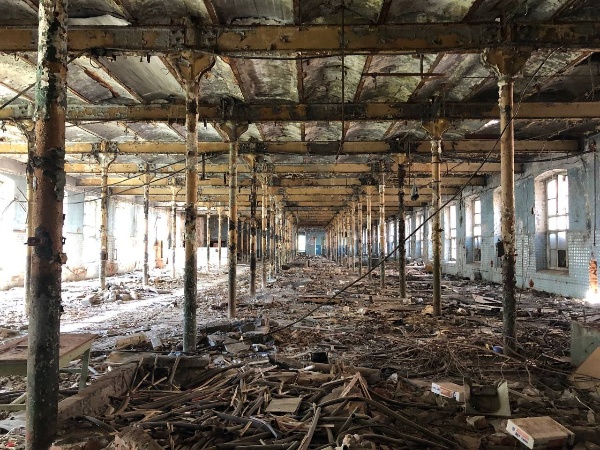 Сегодня специалисты "АСМ Групп" провели осмотр зданий Большой Ивановской мануфактуры, расположенной в городе Иваново на берегах реки Уводь.

Ну что тут скажешь.... - состояние заброшенности и аварийности впечатляет.