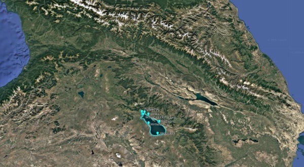 В рамках мировой серии гонок World Backyard Ultra представляем проект:

Севан Ультра - озеро среди двух морей!

 Кольцевая гонка для тех, кто хочет попробовать ультра-дистанции, протестировать питание и показать скорость на большорй ультре.

Старт - 2.05.2026 12:00
Дистанция - 195 км
Контрольное время - 42 часа
Набор высоты - 1000 м
Покрытие - асфальт
Пункты питания - 6 шт

Трек: 
https://nakarte.me/#m=6/41.36032/44.45068&l=L&nktl=G0NFybSbF3RaX8nxaa66Mg