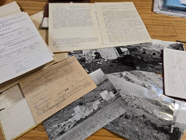 В рамках масштабной и столь необходимой программы по выявлению сведений по истории и материальной культуре Ингушетии, историки "АСМ Групп", по инициативе Благотворительных фондов "САФМАР" и "Возрождение", продолжают активную работу в различных городах и регионах России и зарубежья. В настоящее время ведется интенсивная работа в музеях и архивах Москвы и Московской области. 

Государственный исторический музей, Институт археологии Российской Академии наук, Музей архитектуры им. Щусева, Институт искусствознания Российской Академии наук, Российский военно-исторический архив - это лишь короткий список учреждений, в чьих фондах содержатся крупицы драгоценной информации, способной пролить свет на историю Ингушетии. 

В тесном сотрудничестве с ведущими академическими и культурными институциями, "АСМ Групп" продолжает исследовательскую работу по возвращению истории.
