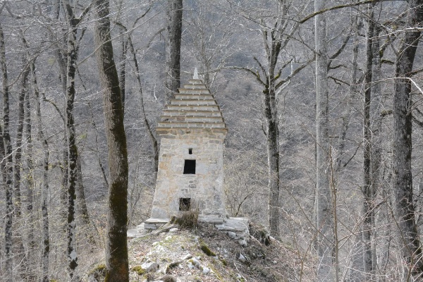 Состоялся рабочий выезд на объекты Ачхой-Мартановского и Урус-Мартановского районов Чеченской Республики.

Исследованы башенные комплексы, отдельно стоящие башни и склепы, которые будут внесены в систему и станут доступны гостям территорий.