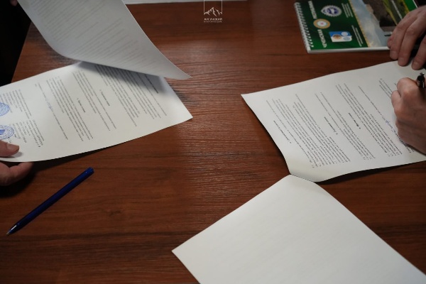 The Argun Reserve joins the Territory system.

CCRT "Territory" and the State Budget Institution "Argun State Historical, Architectural and Natural Museum-Reserve" signed a cooperation agreement.

The subject of the Agreement is the establishment of the foundations of cooperation and interaction for the development and implementation of significant public programs and projects, increasing the level of safety of visitors on the territory of the Argun Museum-Reserve, comprehensive development of tourism in the Chechen Republic.

Within the framework of cooperation in the territories of the museum-reserve, the implementation of the National System "Territory" was launched.