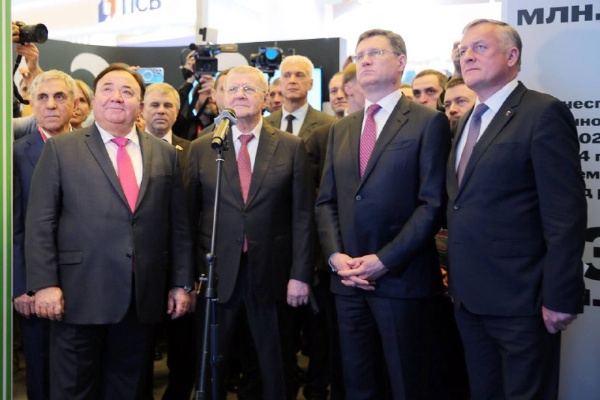 В Сунженском районе Ингушетии газифицировали вторую очередь крупного тепличного комплекса. Это позволит круглогодично выращивать свежие овощи и увеличить объемы производства до 22 тысяч тонн томатов и огурцов в год.

Для этого от газораспределительной станции «Нестеровская» проложен новый газопровод 5,7 км, установлен пункт редуцирования газа и проведены пусконаладочные работы. Общая площадь теплиц достигла 32 гектаров, что делает комплекс одним из крупнейших на Северном Кавказе.  