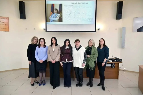 An open lecture by a guest speaker from Yerevan State University was held.

Emma Davidovna Sargsyan addressed students and faculty on the topic "Language as a Cognitive and Social System: A Psychological Perspective."

Emma Davidovna is a lecturer in the Department of English Philology at Yerevan State University's Faculty of European Languages ​​and Communication and a graduate student in the Faculty of Philosophy and Psychology.

During her lecture, she examined the relationship between linguistic structures, cognitive processes, and social context, sparking a lively discussion.

Such meetings allow for comparison of academic schools, enriching the educational process with new approaches, and establishing strong interuniversity ties.