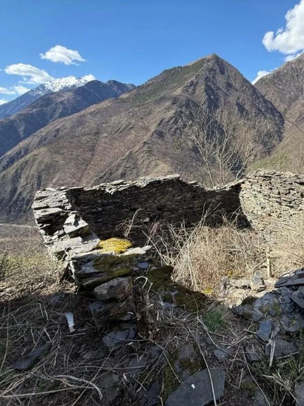 Очередной выезд рабочей группы ГБУ «Аргунский музей-заповедник» в Итум калинский район, Хильдехаройское селькое поселение.Выявлены и проведены технические работы на двух ОКН. В этом году уже выявлено 22 ОКН.