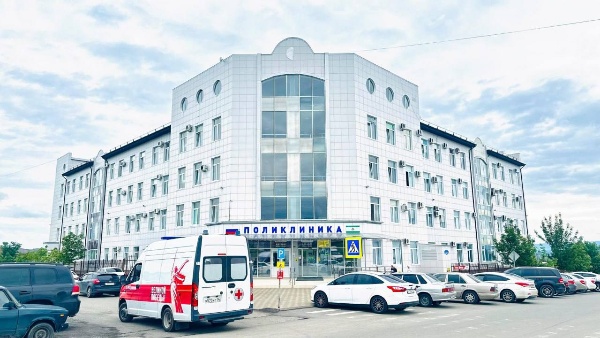 В Назрани оптимизируют маршруты общественного транспорта.

Жители Назрани скоро смогут быстрее и комфортнее добираться до городской и детской поликлиник: на маршруте №6 планируется увеличить количество автобусов.

По поручению Главы Ингушетии также будет обновлена маршрутная схема: скорректированы начальные и конечные остановки маршрутов №6 и №22, что сделает передвижение по городу более удобным для всех пассажиров.

Эти изменения направлены на повышение доступности медицинских услуг, особенно для семей с детьми и пожилых жителей.