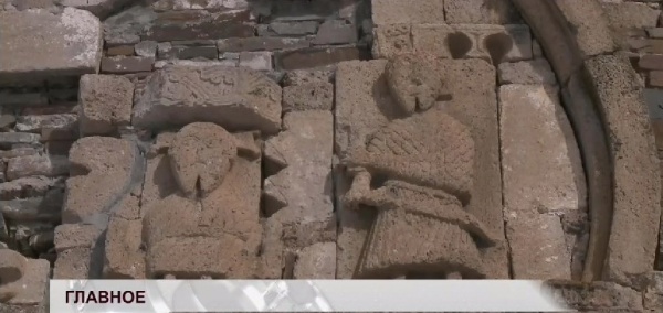 На Национальном телеканале «Магас» в программе «Главное» вышел ролик о масштабных работах по восстановлению памятников истории и культуры горной Ингушетии. В программе приняли участие Руководитель Комитета Государственной охраны объектов культурного наследия РИ Кодзоев Т.У., и.о. директора Джейрахско-Ассинского музея-заповедника Сампиев А.А., археолог Умалат Гадиев, координатор Агентства Индустриализации строительства, член комитета Торгово-промышленной палаты РФ в сфере строительства, известный в Европе и России специалист по растворам Руслан Марзаганов, историк, краевед Руслан Куркиев, генеральный директор ООО «АСМ Групп», почетный архитектор-реставратор  Михайлов А.Г.

Участники обсудили археологические изыскания, предваряющие реставрационные работы в древнем храме «Тхаба-Ерды», когда начнутся эти работы, какие еще объекты подлежат восстановлению, взаимодействие между историками, исследователями и реставраторами, которые занимаются воссозданием памятников.