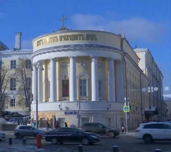 "АСМ Групп" приглашено к участию в реставрации объекта культурного наследия "Храм Святой Мученицы Татианы", являющимся домовым православным храмом при Московском государственном университете им. М.В. Ломоносова. Храм, построенный в 1833-1837 годах по проекту арх. Е. Тюрина имеет главный престол, освященный в честь святой мученицы Татианы Римской, нижний храм в честь святителя Филарета Московского и приставной престол в честь Собора трех святителей.
