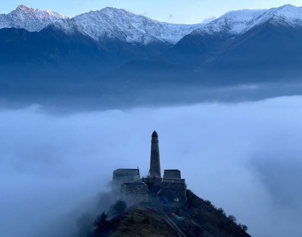 Уважаемое жюри VII Международного конкурса "Золотой Трезини" определило трех финалистов в каждой номинации. Проект и реализация башенного комплекса "Харпе" в горной Ингушетии - ФИНАЛИСТ!!!! в номинации "Лучший проект реставрации"!

Организаторы конкурса - "Проекты из нашего шорт-листа - это не просто здания, интерьеры, выставки или декорации, - а художественные манифесты, выраженные в архитектурной форме. Они затрагивают наши чувства и эмоции, заставляя по-новому взглянуть на окружающую среду и переосмыслить наше место в ней".