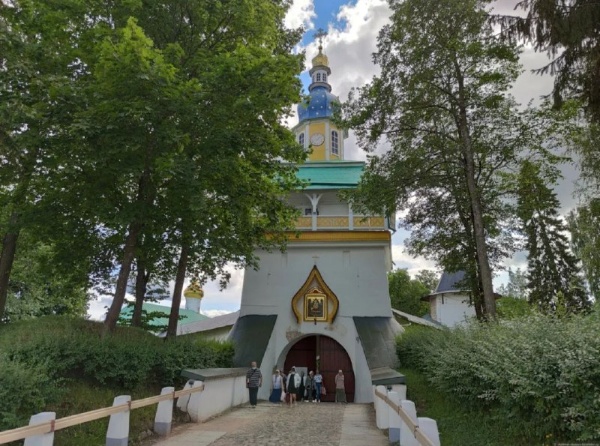 Башни Псково-Печерского монастыря, отреставрированные по проекту "АСМ Групп" номинированы на VIII Международный конкурс "Золотой Трезини" в номинации "Лучший реализованный проект реставрации".