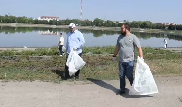 В Назрани прошел субботник.

Сотрудники администрации города и Центрального округа дружно навели порядок у пруда, где идет ремонт, и вдоль Алханчуртского канала.  

Прилегающие территории и общественные пространства стали чище и красивее!