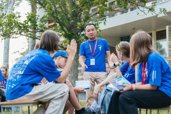 Игорь Хван и Анна Себель, сотрудники ППОС ПГУ ОПО, Ольга Шевченко, руководитель школы вожатства и наставничества, а также Светлана Струценко, начальник отдела формирования, координации и контроля внутренней системы оценки качества образования, проводят Академические интенсивы для детей из Донецкой и Луганской Народных Республик, Запорожской и Херсонской областей России. 

Более 200 ребят из этих регионов уже знакомятся, обмениваются своими идеями, и принимают участие в мероприятиях, направленных на развитие лидерских и коммуникативных навыков.